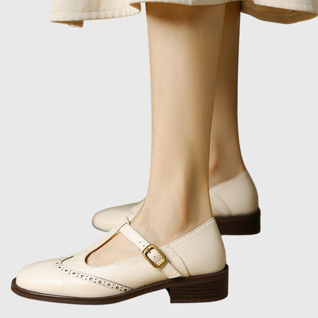 Manon | Mary Jane Schoenen