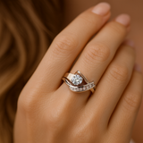 Carla – Asymmetrische vintage ring van goud en zilver met zirkonia