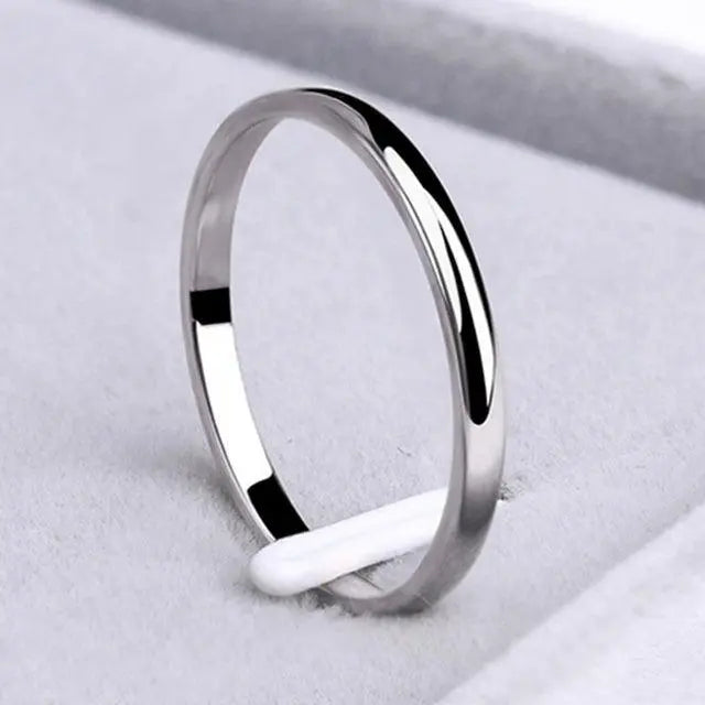 Eenvoudige ring van goud en zilver