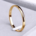 Eenvoudige ring van goud en zilver