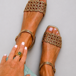 Aurora | Gouden Sandalen voor een Betoverende Zomer