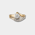 Carla – Asymmetrische vintage ring van goud en zilver met zirkonia