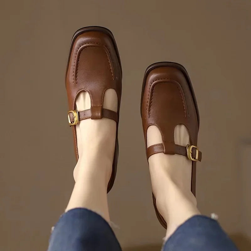 Loes | T-strap Sandalen