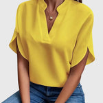 Lydia | Zachte en Elegante V-Hals Blouse