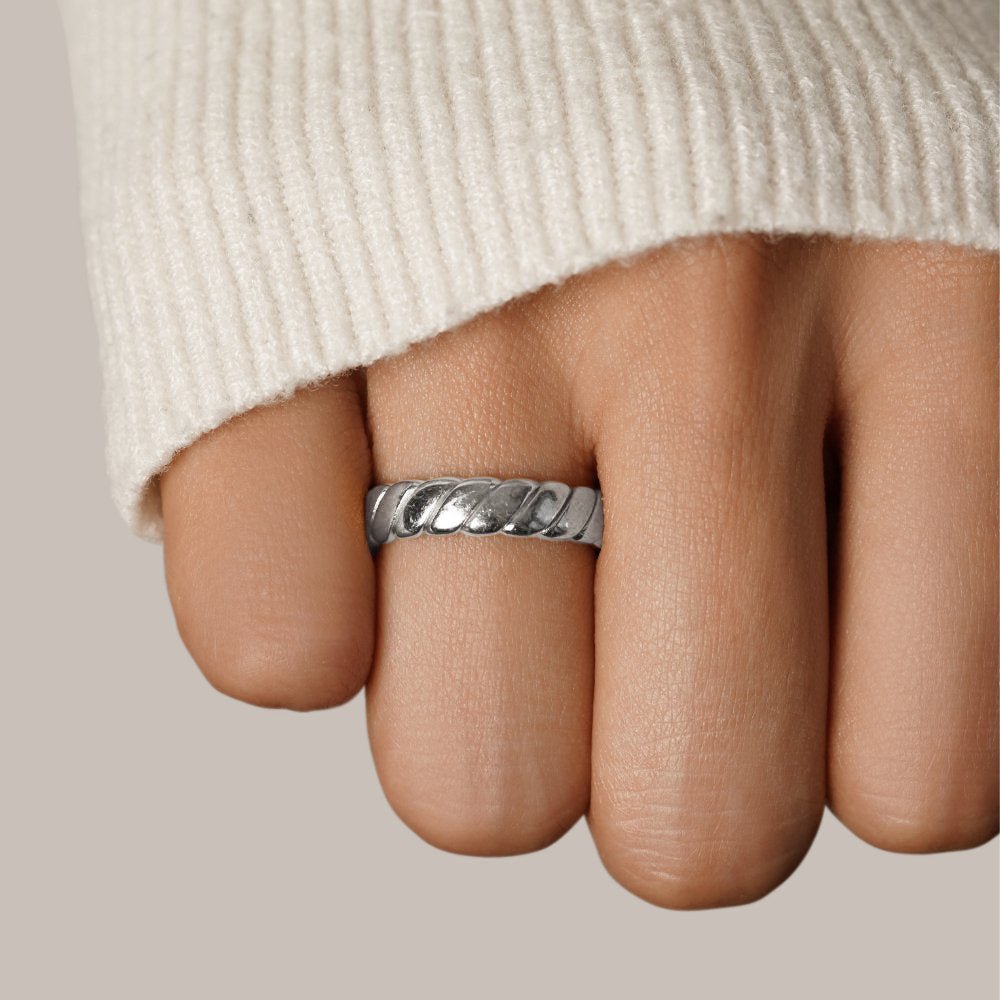Spiraalvormige Infinity Ring in Zilver Calira