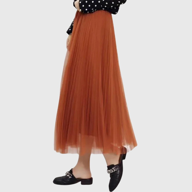 Rebecca | Tule Rok