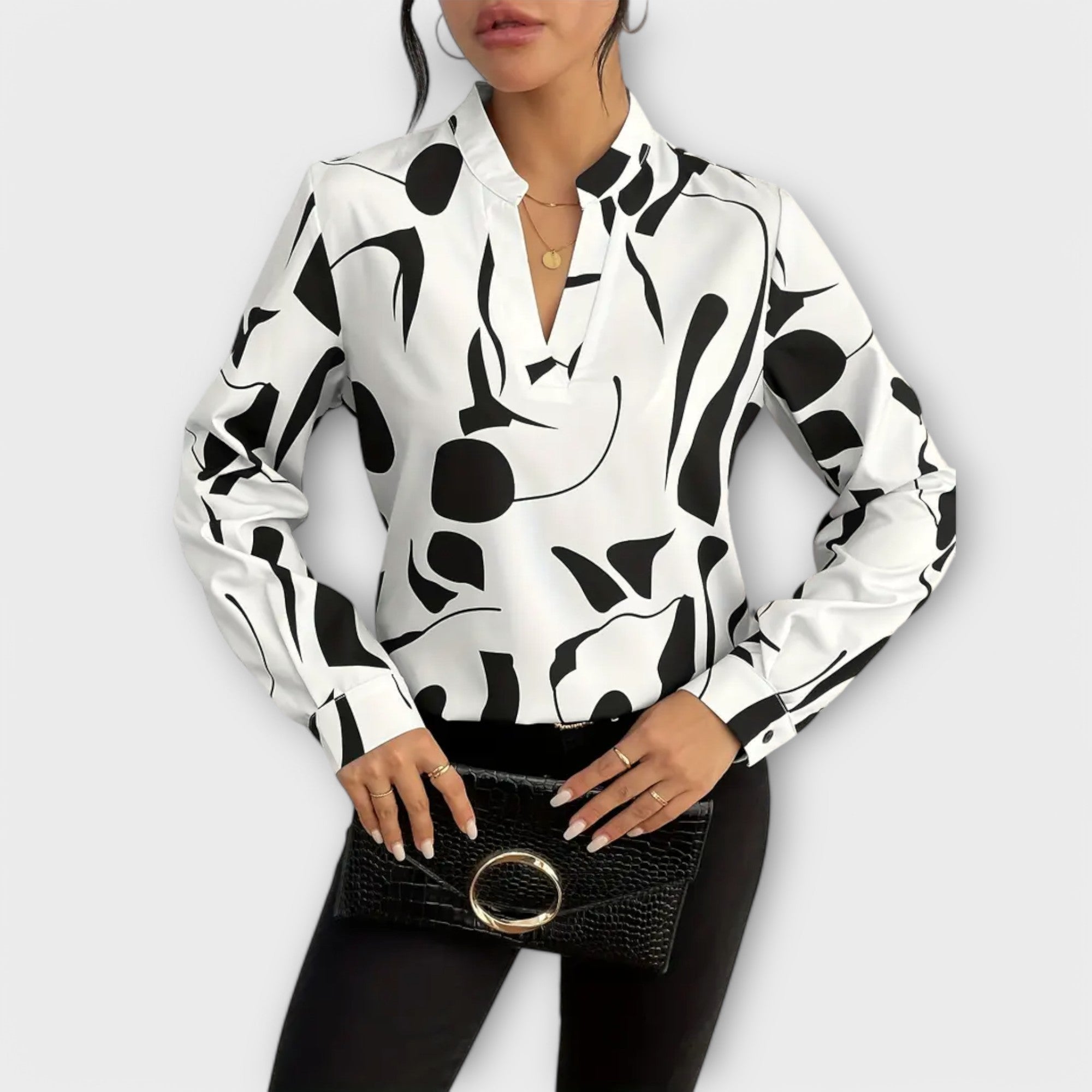 Isa | Elegante Blouse Met Design
