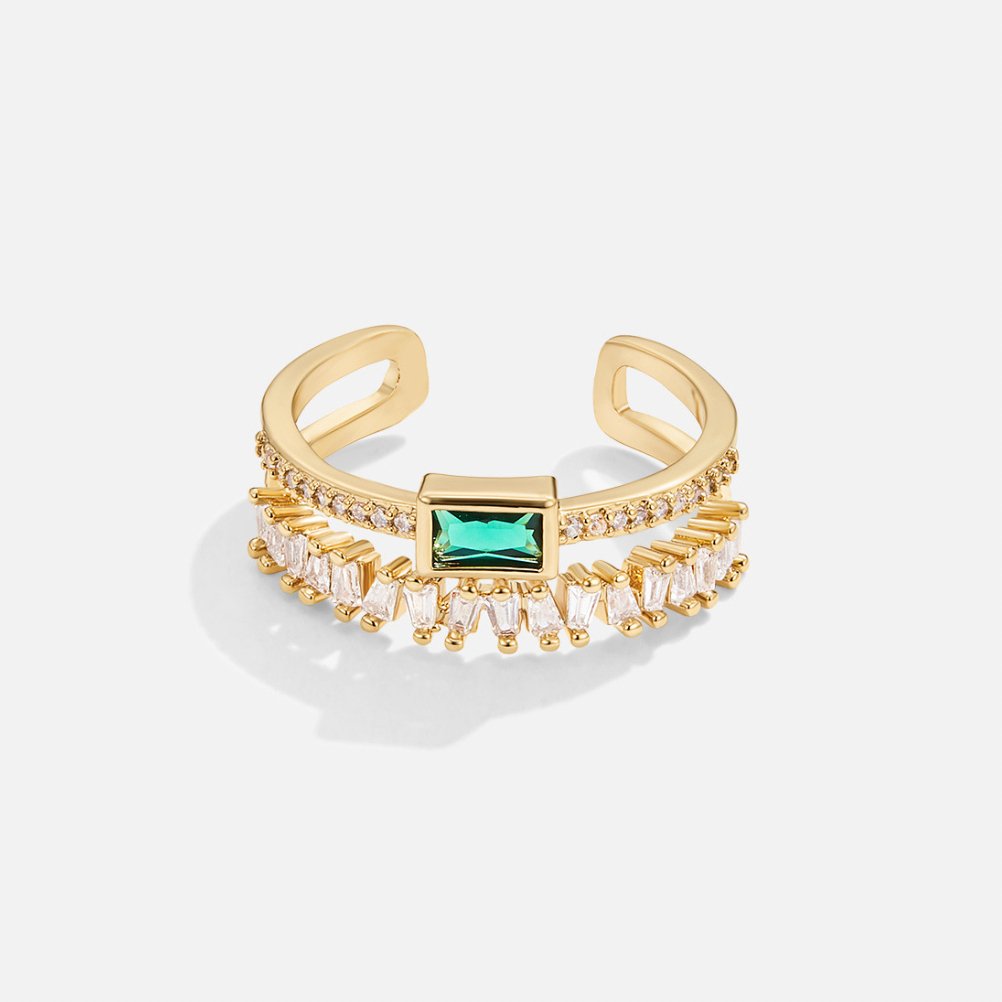 Sabine – Vergulde ring met smaragdgroene accenten