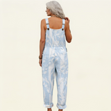 Naomi | azuurblauw bladmotief met een lichte uitstraling
