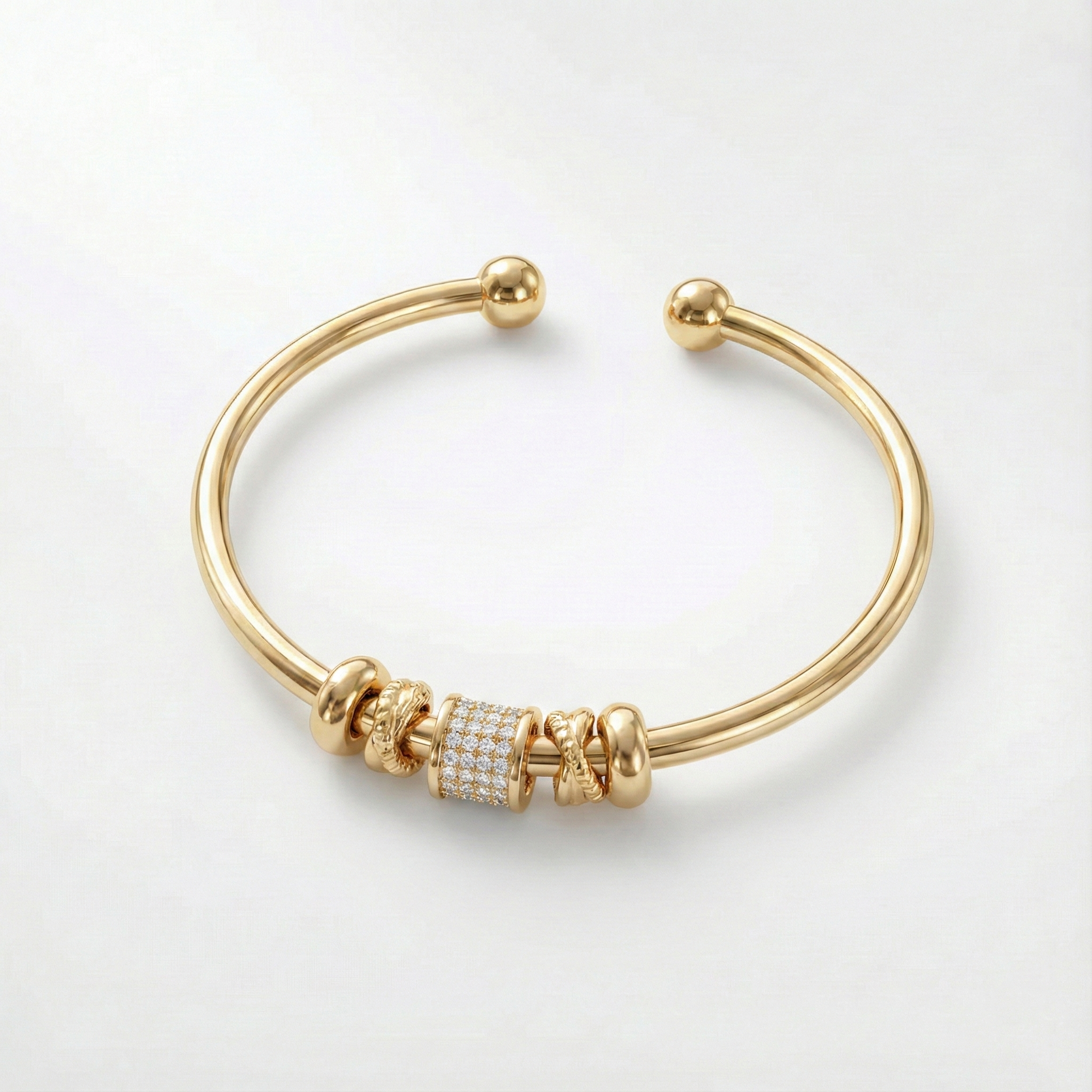 Nina – Verstelbare gouden armband met bedels