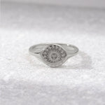 Gouden ring voor de zomerzonnewende
