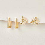 Céline – Gouden oorbellen met geometrische mix.